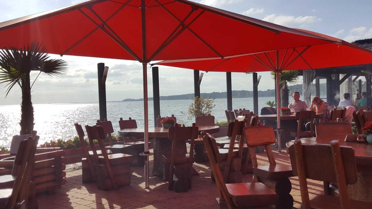 Appartement "Haffglueck" Mit Penthouseflair - Oase Am Haff Garz  Exterior foto